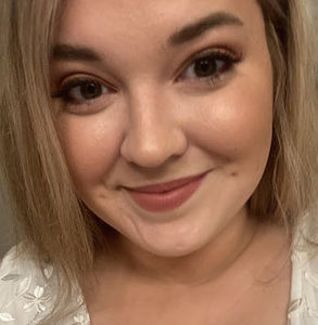 Meet your Posher, Whitney